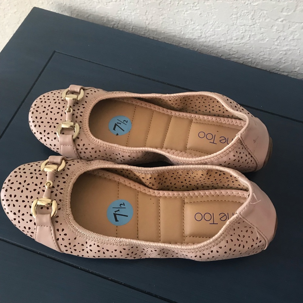 Shoes - Picture 4 of 5